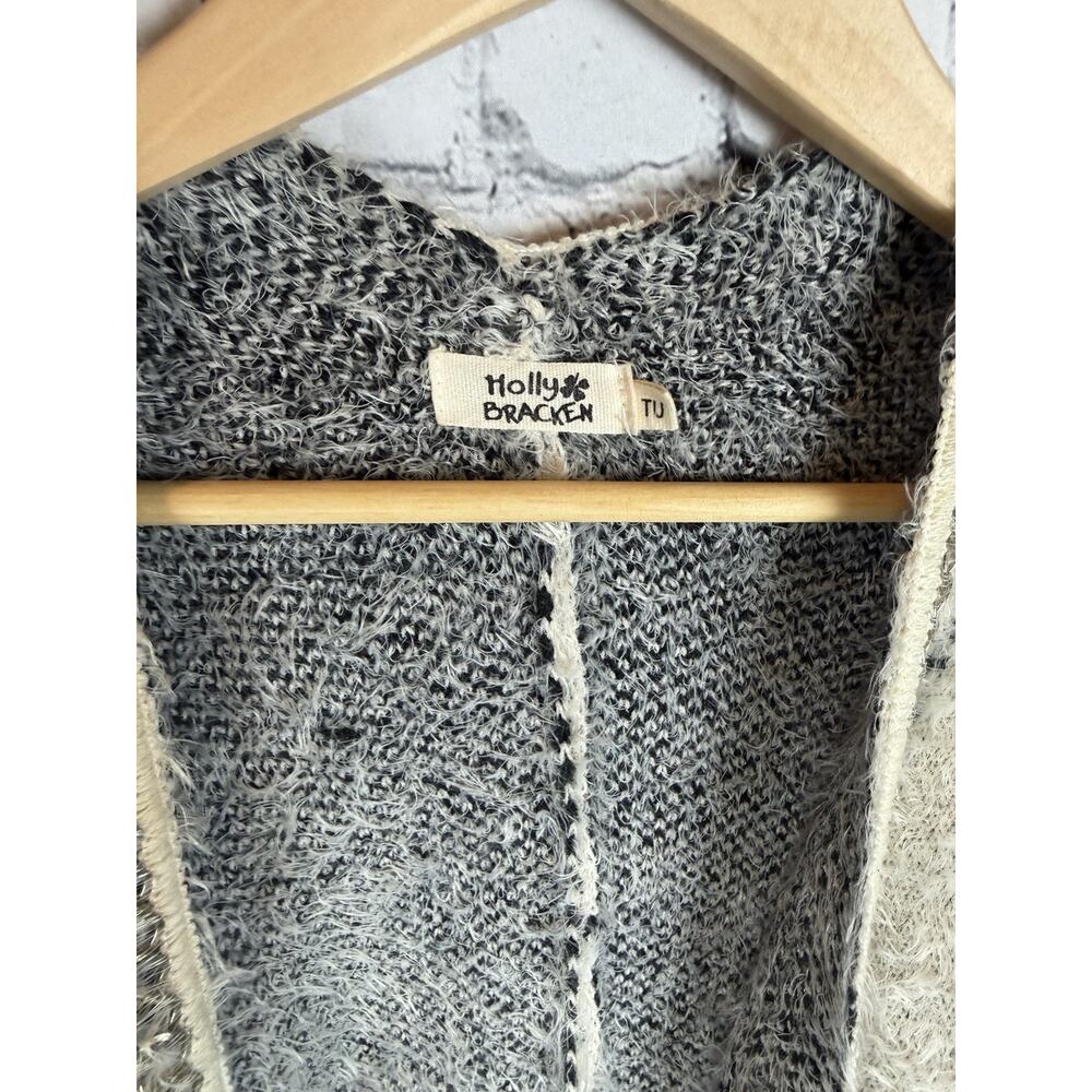 Holly Bracken Grey Aztec Shrug Cardigan‎ Open Front Chains Boho Western OS - Picture 6 of 8